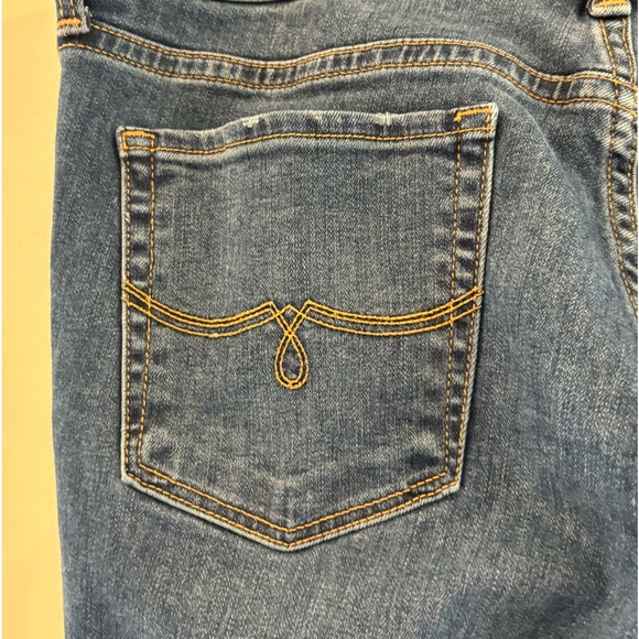 Lucky Brand Lolita boot cut Sz 8 blue jean Cotton Spandex blend Great Condition - Picture 4 of 16